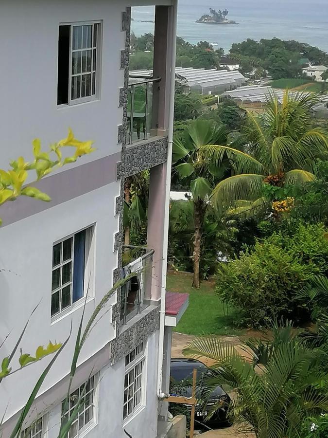 Creole * Anse Royale
